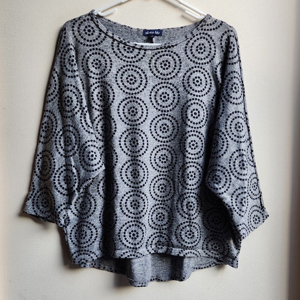 Olivia Blu Gray/Black Geometric Print Batwing Jersey Size Large